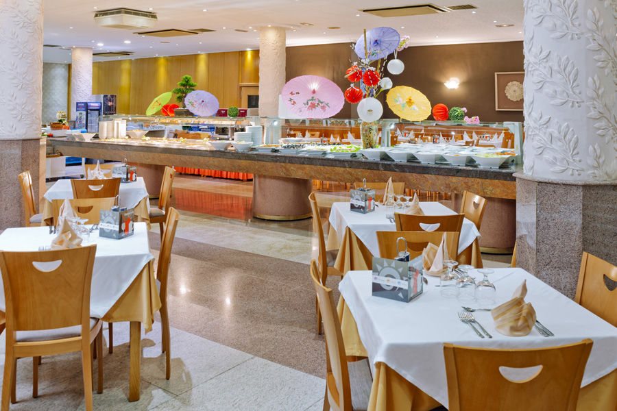 Port Eugeni Hotel Cambrils Ngoại thất bức ảnh