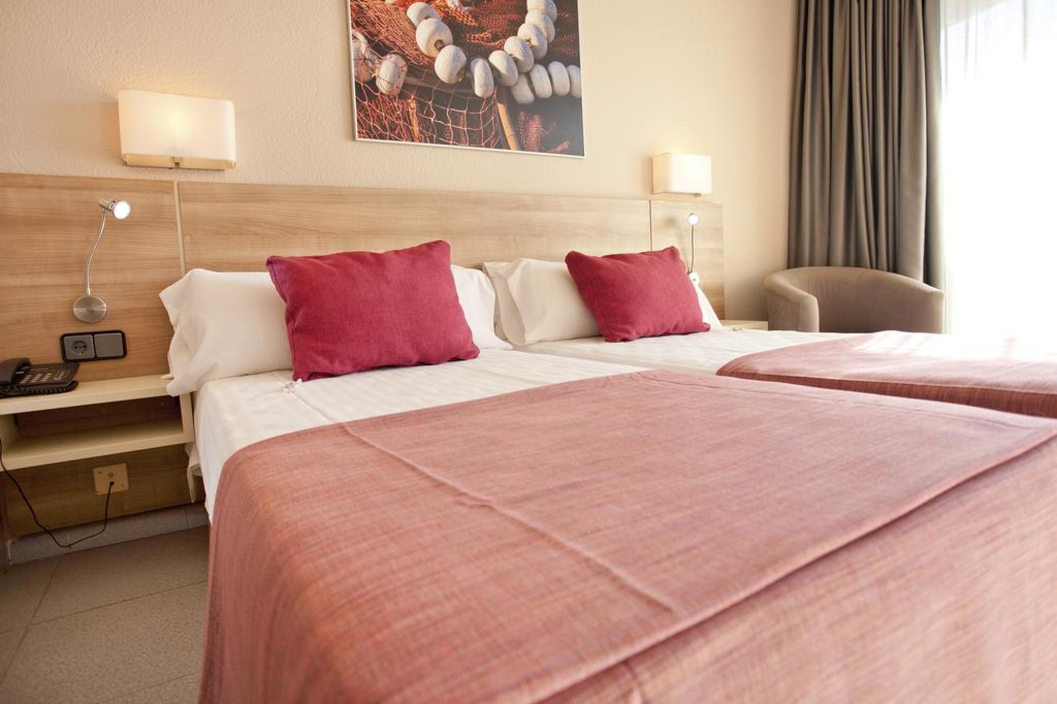 Port Eugeni Hotel Cambrils Ngoại thất bức ảnh
