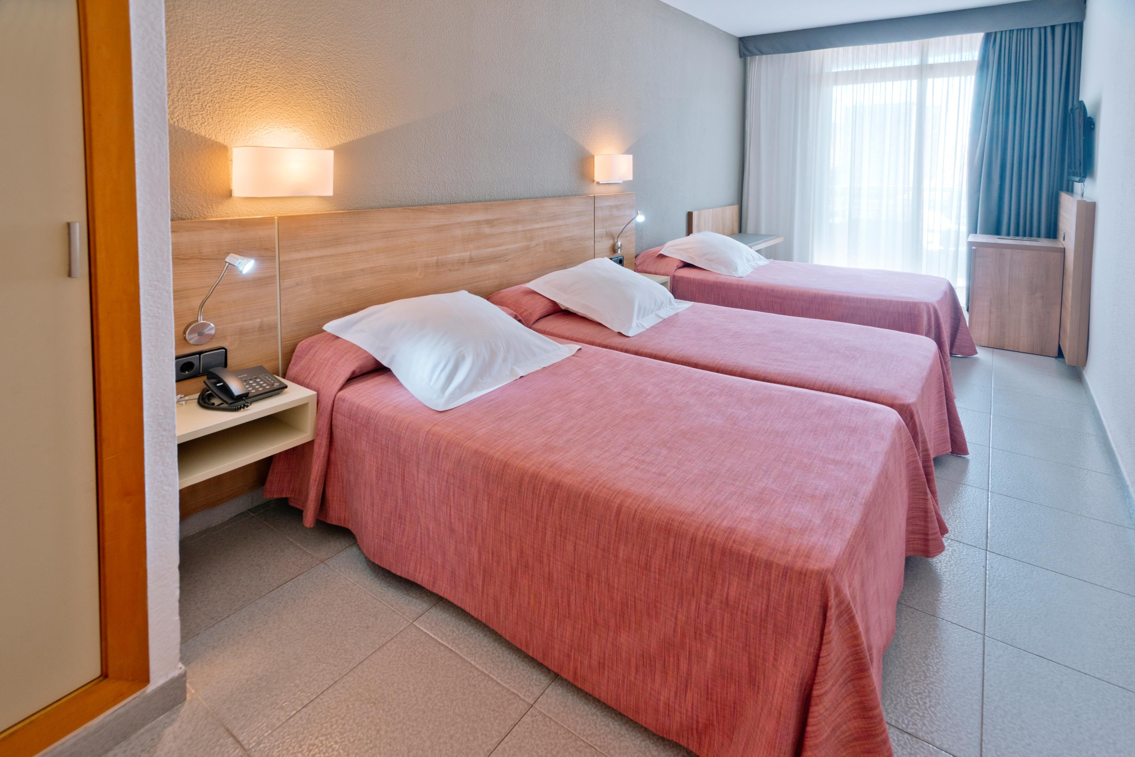 Port Eugeni Hotel Cambrils Ngoại thất bức ảnh