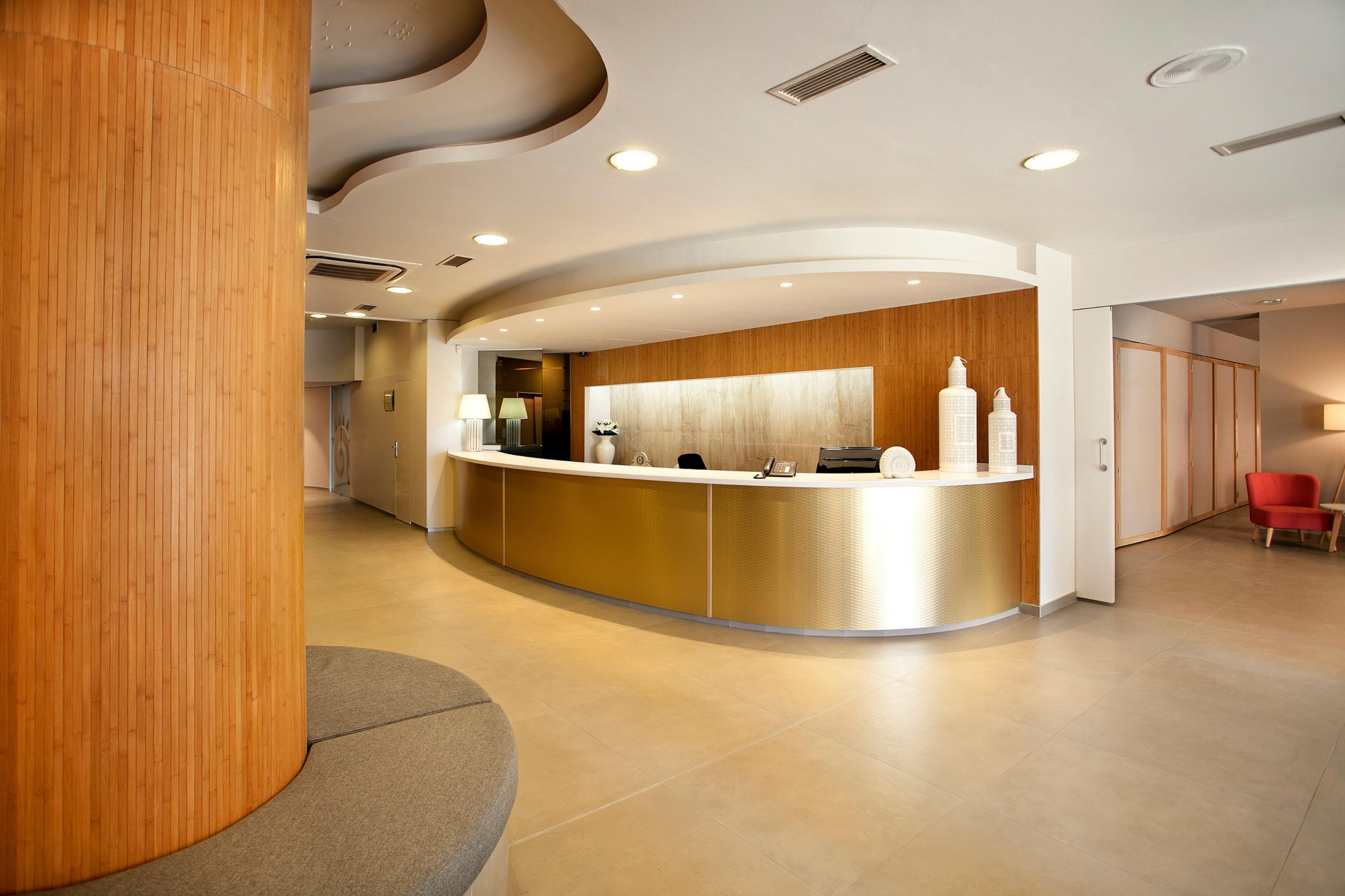 Port Eugeni Hotel Cambrils Ngoại thất bức ảnh