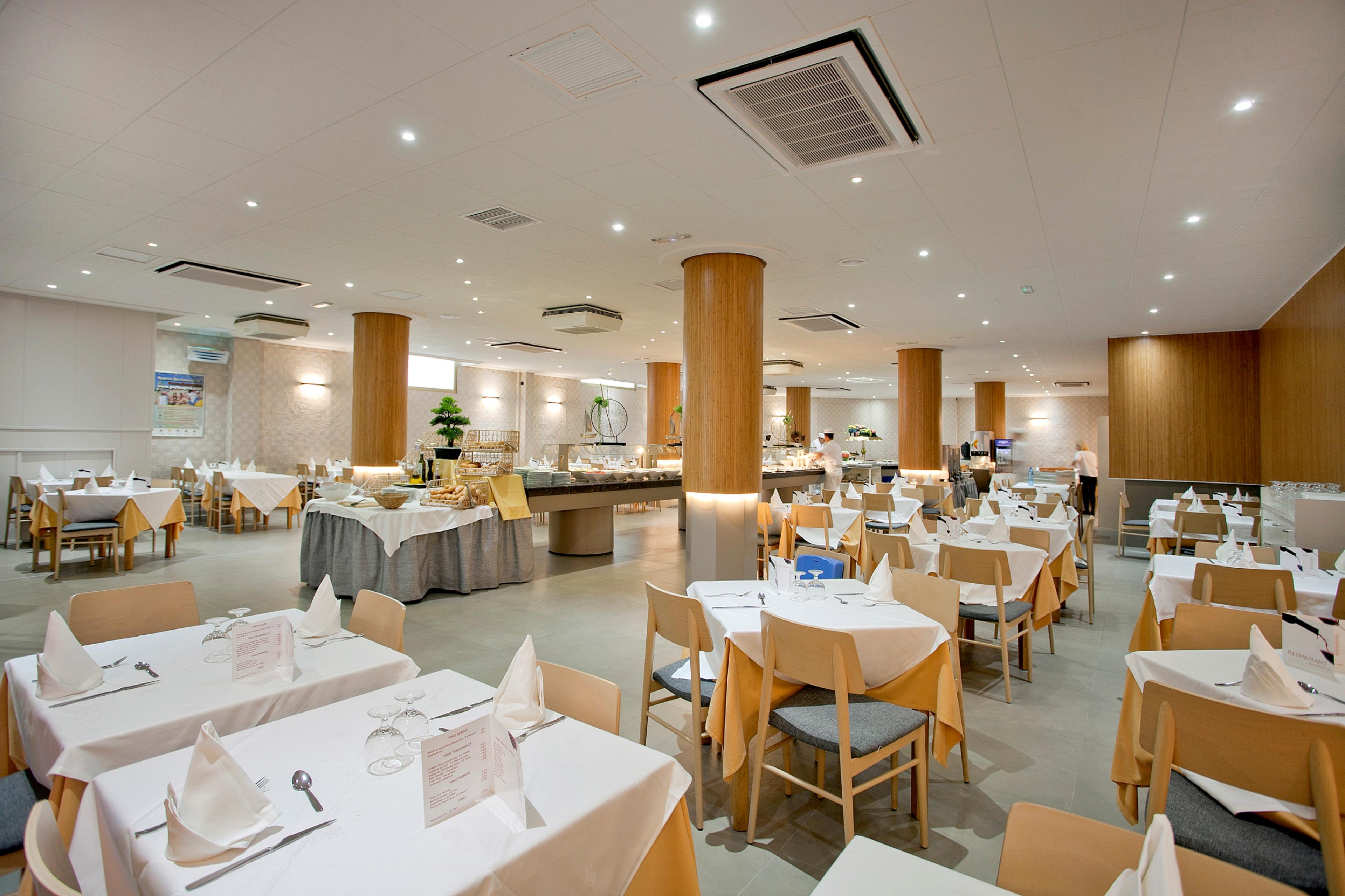 Port Eugeni Hotel Cambrils Ngoại thất bức ảnh