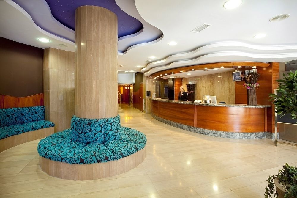 Port Eugeni Hotel Cambrils Ngoại thất bức ảnh