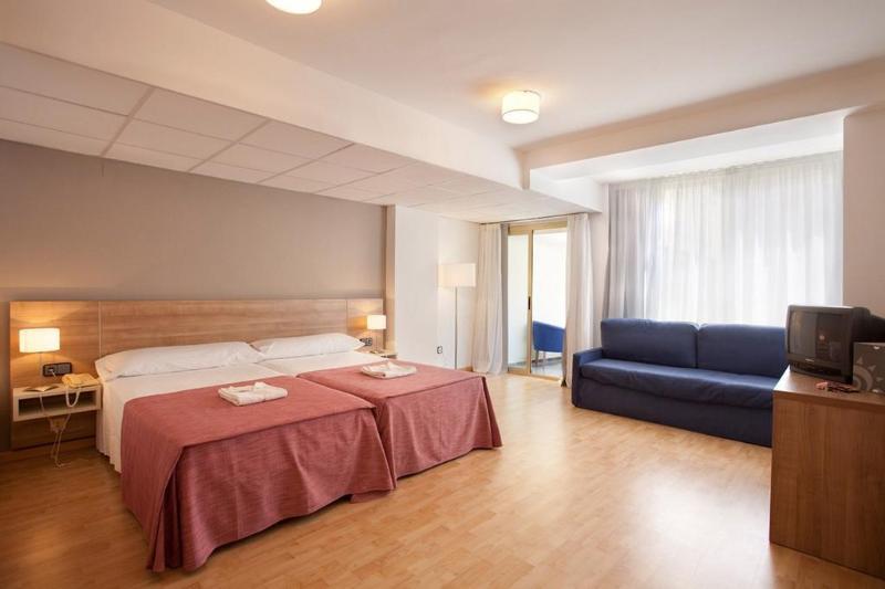 Port Eugeni Hotel Cambrils Ngoại thất bức ảnh