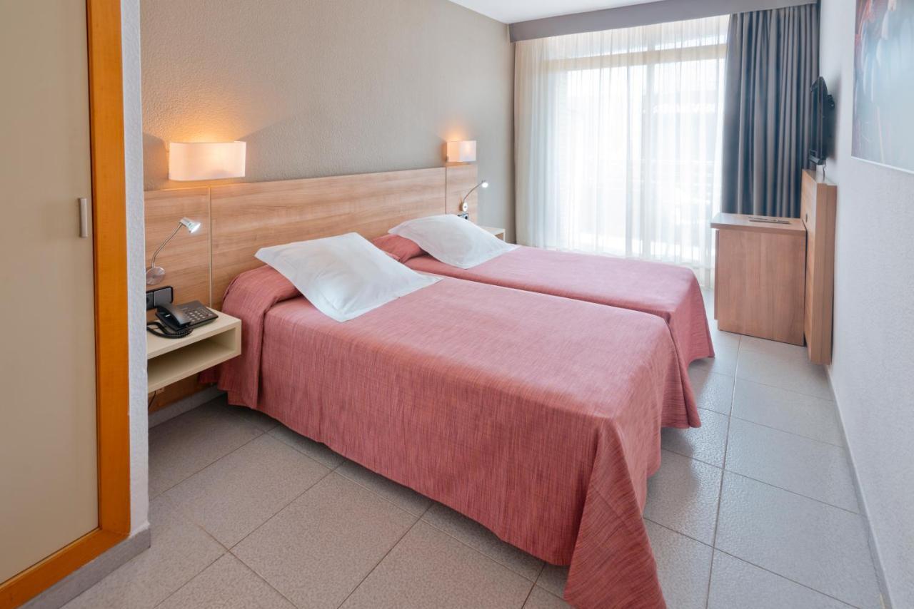 Port Eugeni Hotel Cambrils Ngoại thất bức ảnh