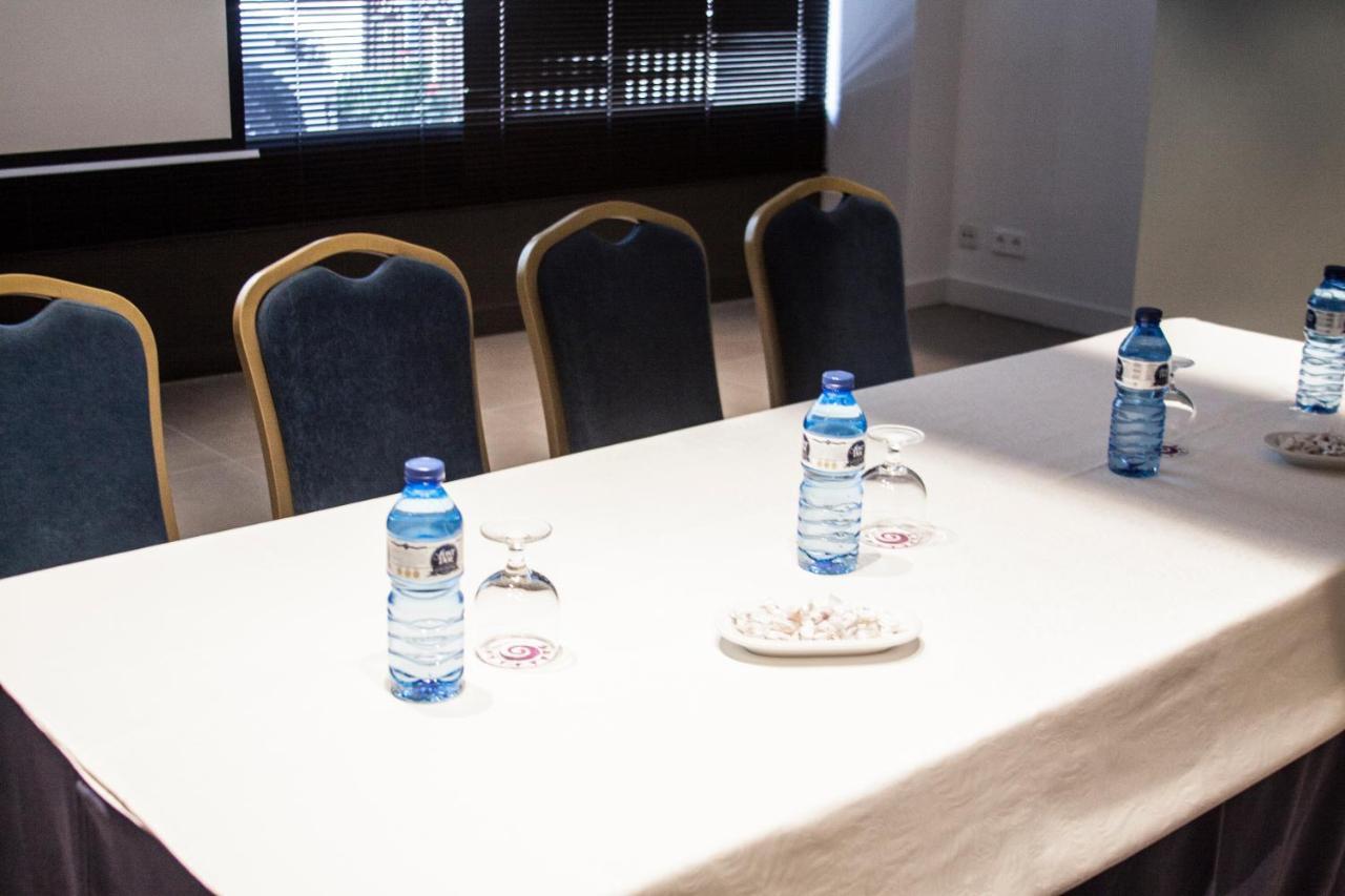 Port Eugeni Hotel Cambrils Ngoại thất bức ảnh